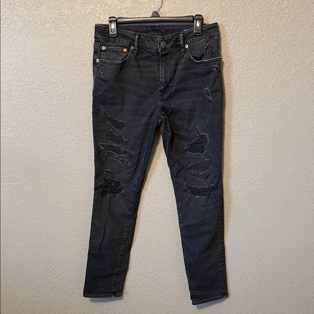 Black Distressed Women’s Skinny Jeans